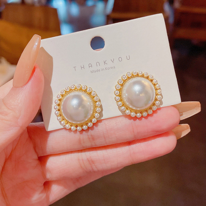 Trendy Style Imitation Pearl Design Stud Earrings for Women Exquisite Daily Wearable Jewelry Elegant Wedding Accessories