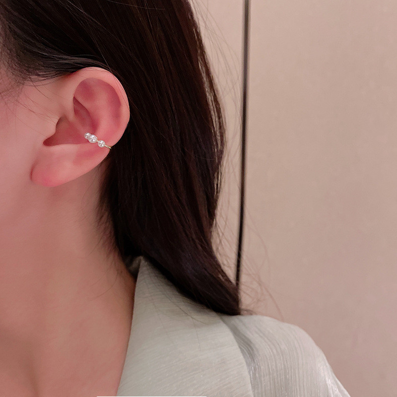 Pearl Ear Cuff Clip Earrings Non-Piercing Bone C-shaped Ear Ring Without Puncture Minimalist Earrings for Women Fashion Jewelry
