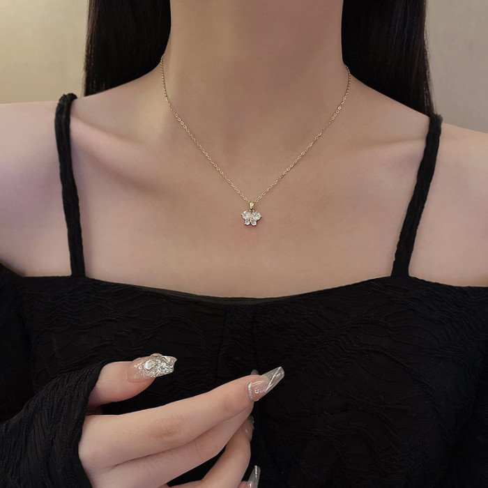 Fashion Shining Zircon Butterfly Pendant Necklace Women Elegant Ins Style Chain Jewelry Party Cocktail Accessories Gifts