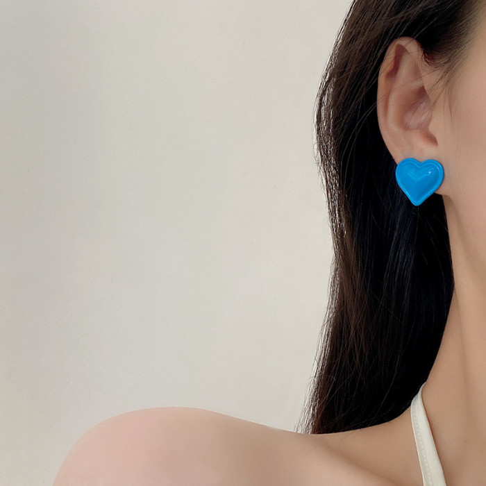 Korean Style Enamel Heart Stud Earrings for Women Sweet Lovely Simple Irregular White Glaze Earring Wedding Jewelry Pendientes