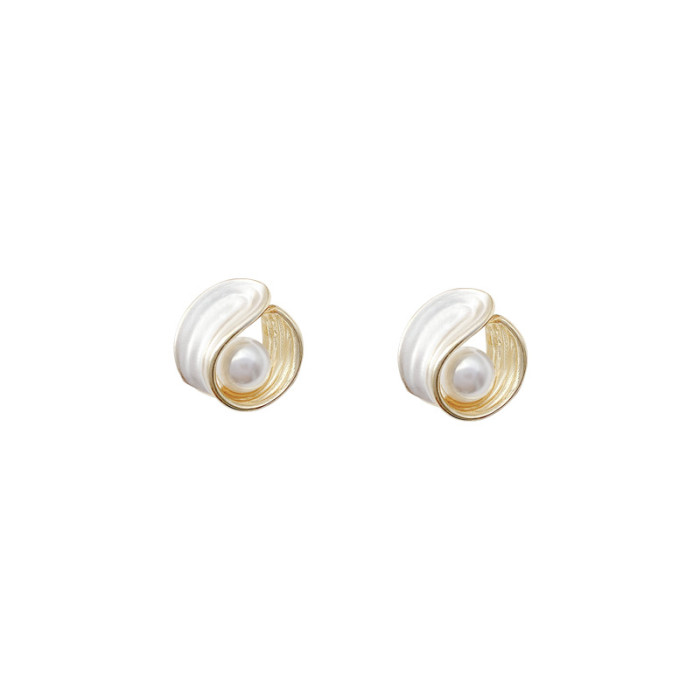 Fashion Delicate Jewelry Stud Earrings Pretty Design Metal Gold Color Enamel White Earrings For Women Christmas Girl Gifts