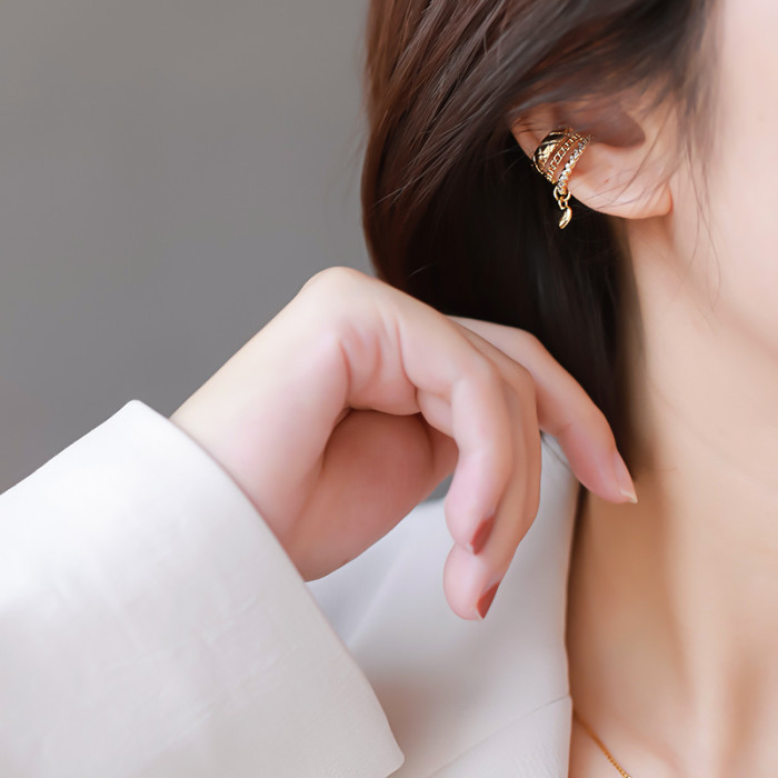 Fashion Three Layer Zircon Ear Bone Clip Earrings for Women Heart Pendant Non Piercing Ear Cuff Girls Fake Cartilage Jewelry