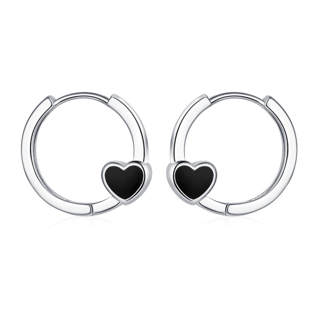 Cool Enamel Black Heart Hoop Earrings Designed Fashion Round Circle C Shaped Hoop Clip Female 738