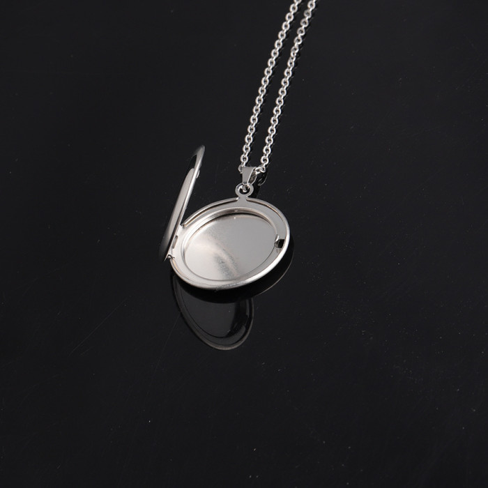 Stainless Steel Glossy round Photo Necklace Open Photo Geometric Necklace Personality