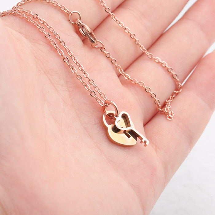 Couple Personality Fashion Love Heart Lock Necklace Stainless Steel DIY Non-Fading Key Necklace Pendant