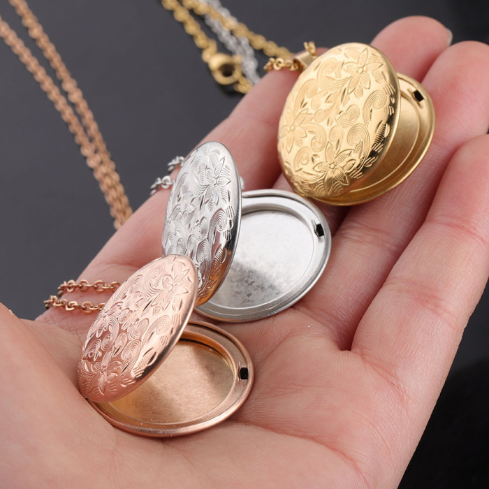 Personalized Stainless Steel Retro Pattern Round Photo Box Necklace DIY Open Photo Women Necklace
