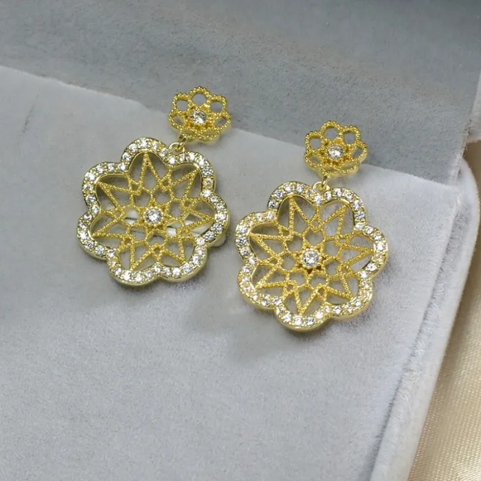 AAA Zircon Earrings Korean Style Temperamental Earrings Retro Hollowed Fashion Drop Earrings