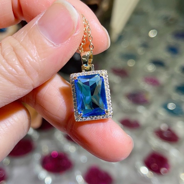 Rectangular Inlaid Zircon Crystal Ins Pendant Unisex Necklace for Women 200