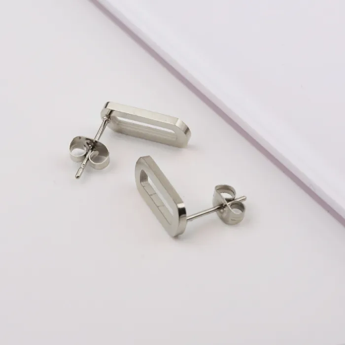 Korean Style Elegant Stud Earrings Stainless Steel Hollow Oval Geometric Simple Stud Earrings O-Shaped Letter Earrings