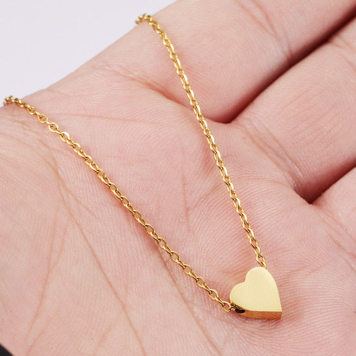 Fashion Personality Perforated Heart-Shaped Collarbone Necklace Necklace Stainless Steel Heart Love Heart Pendant Necklace