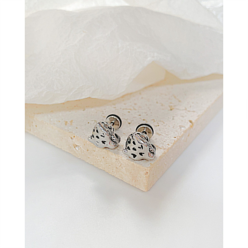 Fashion Personality Stainless Steel Leopard Head Earrings for Men