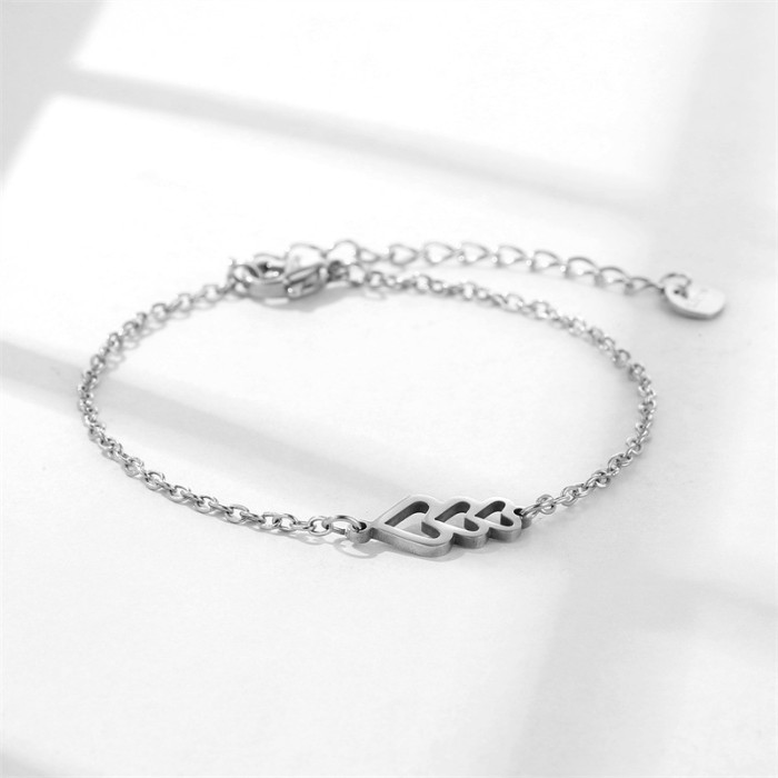 Wholesale  Stainless Steel Love Bracelet For Women Female Trendy Golden Heart Shaped Bracelet Hand Jewelry Gift