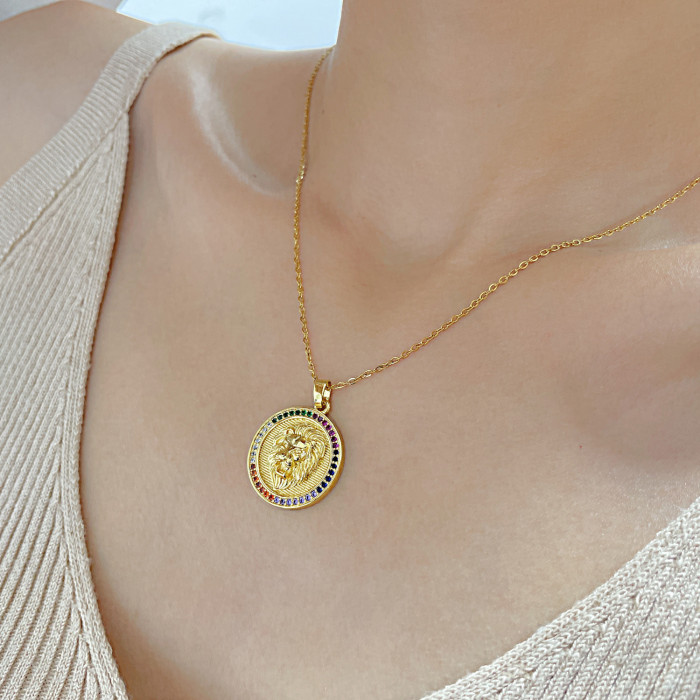 Vintage Unisex Chain Necklace Titanium Steel Gold-Plated Micro Inlaid Zircon Relief Lion Head One Piece Pendant Jewelry Necklace