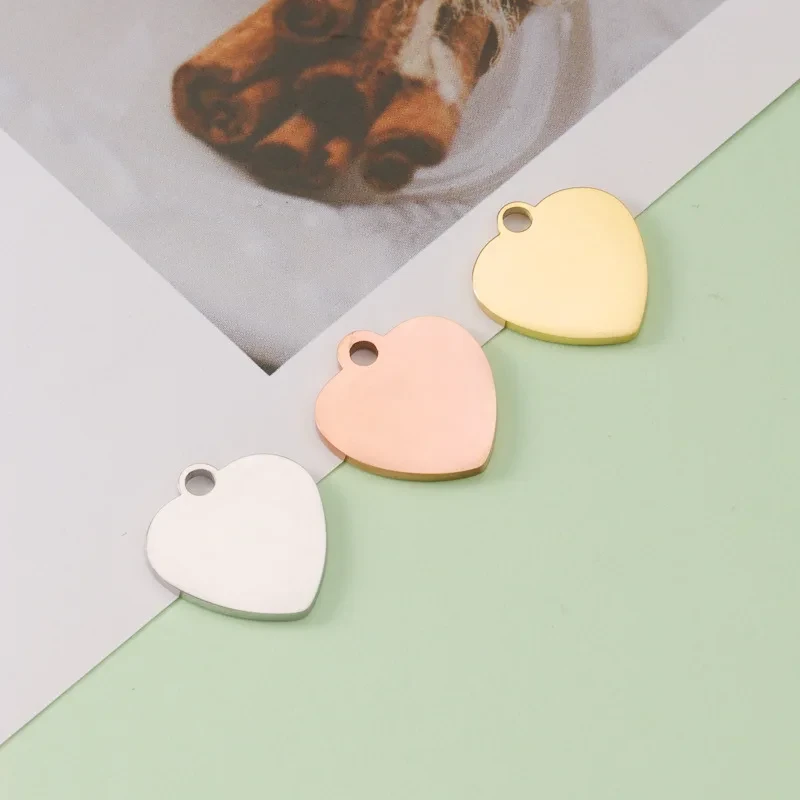 Light Titanium Steel 16 * 17mm Love Pendant DIY Ornament Accessories
