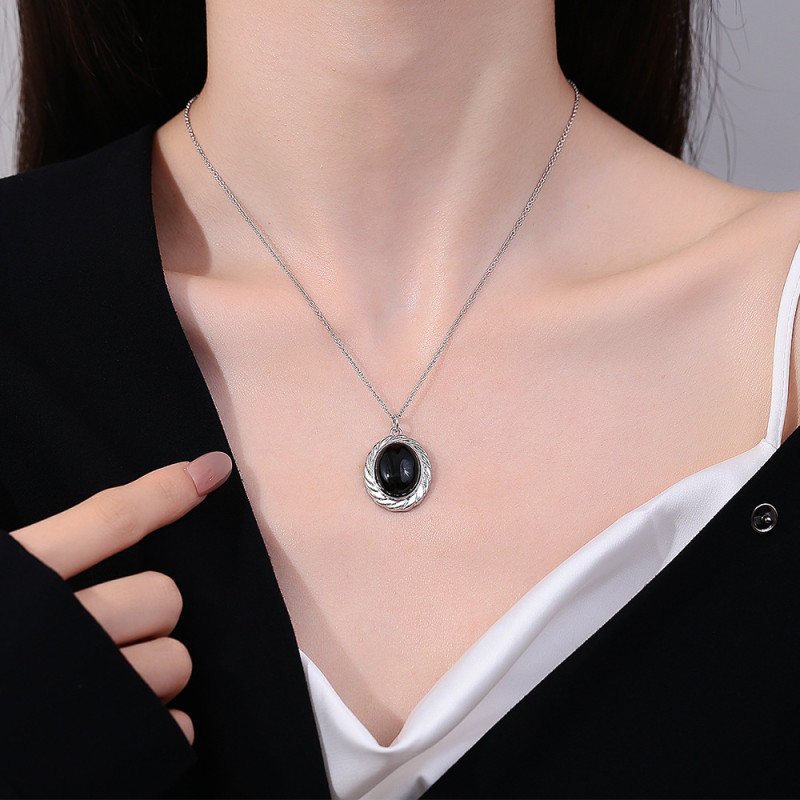 Oval Natural Black Onyx Necklace Women's Simple Classic Elements