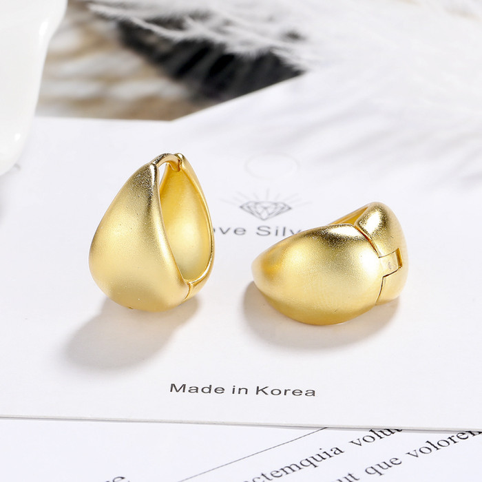 Vintage Minimalistic Fashionable Gold Plated Water Drop Circle Matte Ear Clip Earrings