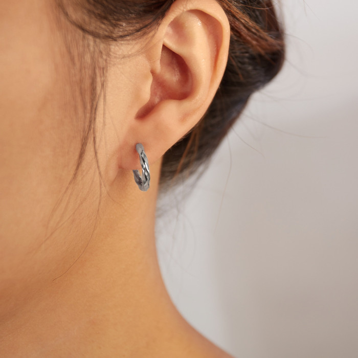 Ornament Titanium Steel Mobius Strip Earrings Personality Stainless Steel Geometric Warping Women's Earrings