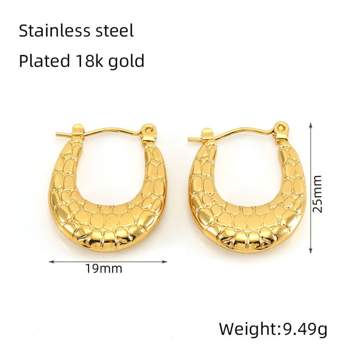 Creative Design Gold Color Stainless Steel Hoop Earrings for Women Punk Irregular C Shape Cuff Earrings Gifts Fashion Jewelry