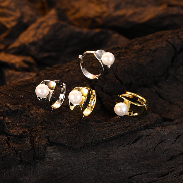 Temperamental Popular Pearl Ear Clip Earring