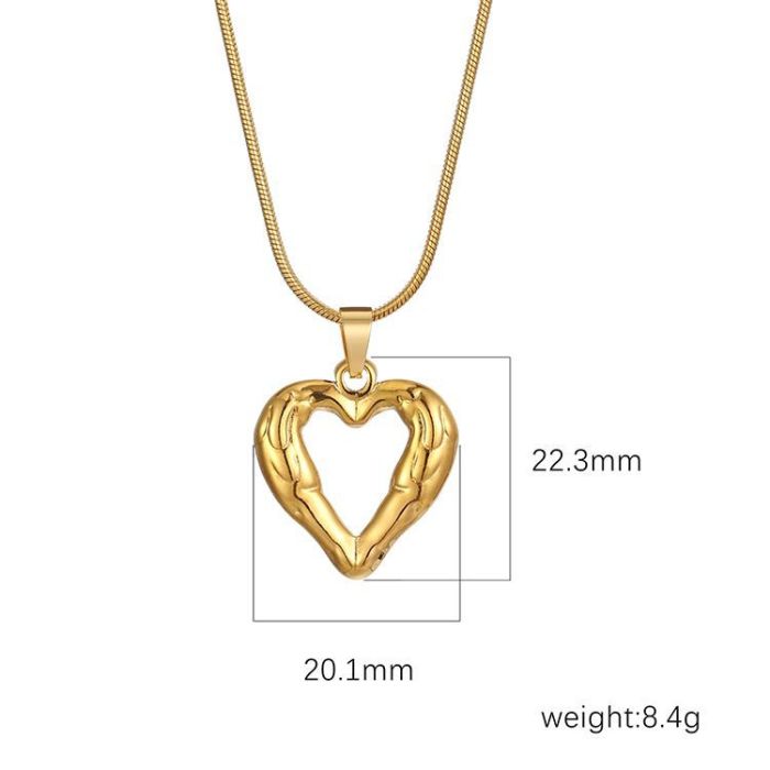 Simple Temperament Women's Love Heart Pendant Stainless Steel Necklace