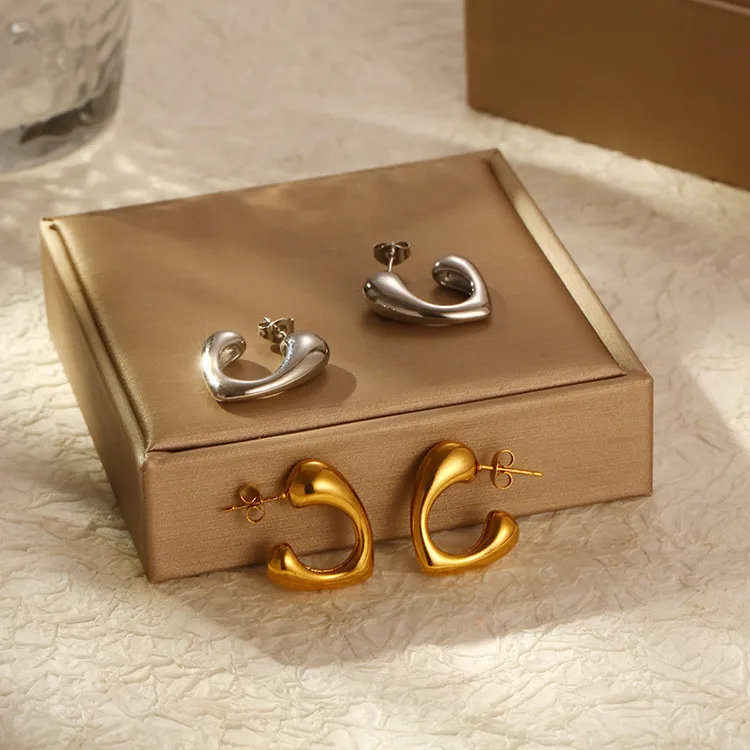 Ins18k Gold Stainless Steel Hollow Heart-Shaped Non-Fading Niche All-Match Hoop Earrings