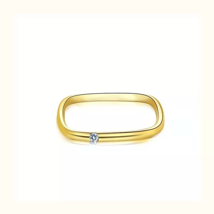 Women's Small Square Ring Does Not Fade