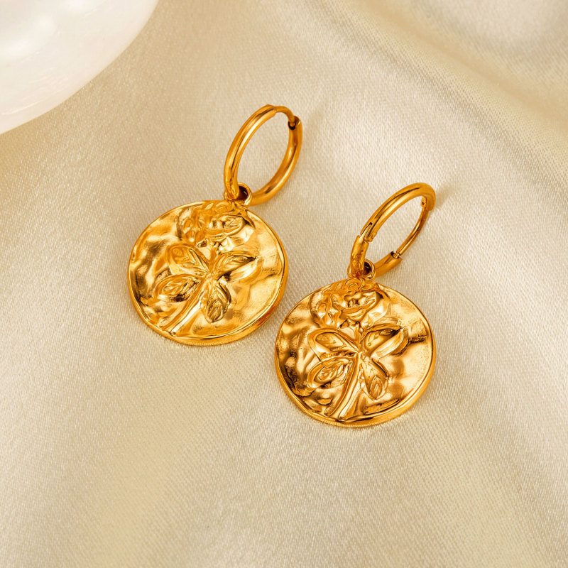 Retro Affordable Luxury High-Grade Stainless Steel round Board Rose Earrings