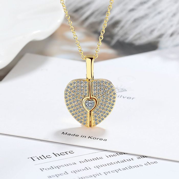 Women's Heart-Shaped Necklace