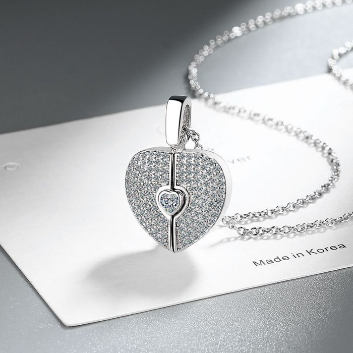 Women's Heart-Shaped Necklace