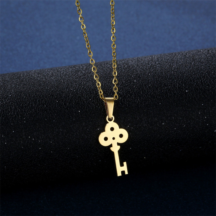Stainless Steel Key Pendant Necklace and Earring Suit Fashion for Girlfriend Couple Christmas Birthday Gift Steel Ornaments