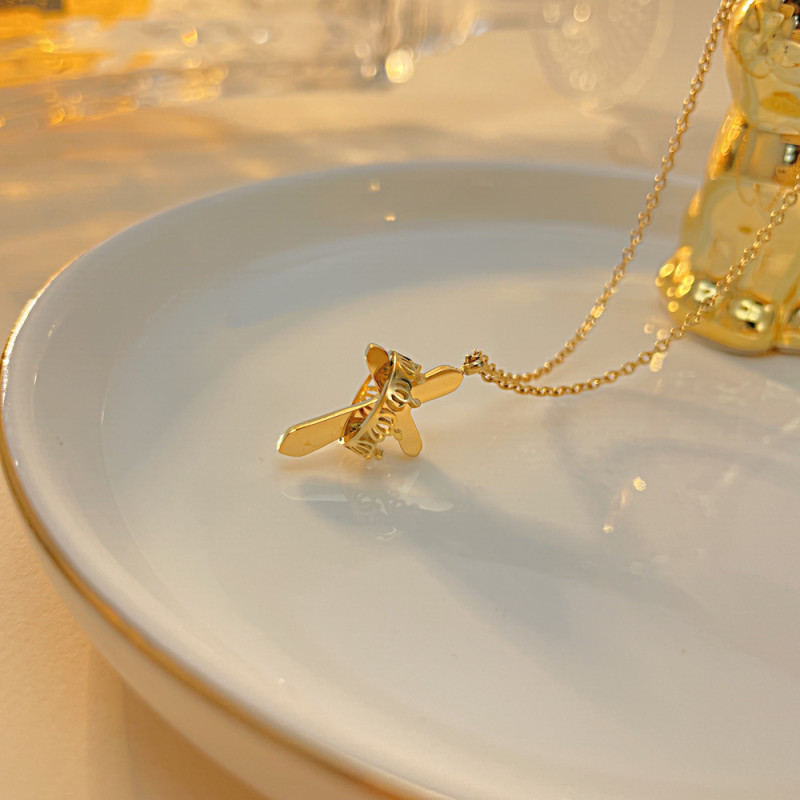 Inlaid Zircon Cross All-Match Stainless Steel Crown Necklace for Women