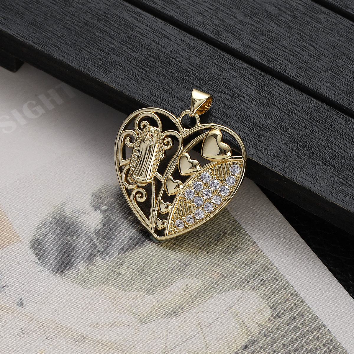 Classic Refined Elegant Women Zircon Heart Flower Pendant Handmade Diy Jewelry Accessories 216045385773