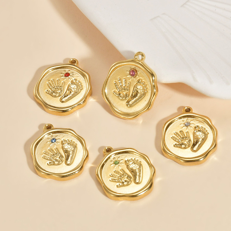 Chic Hypoallergenic 18k Gold Plated Stainless Steel Baby Palm Pendant Handmade DIY Jewelry Accessories