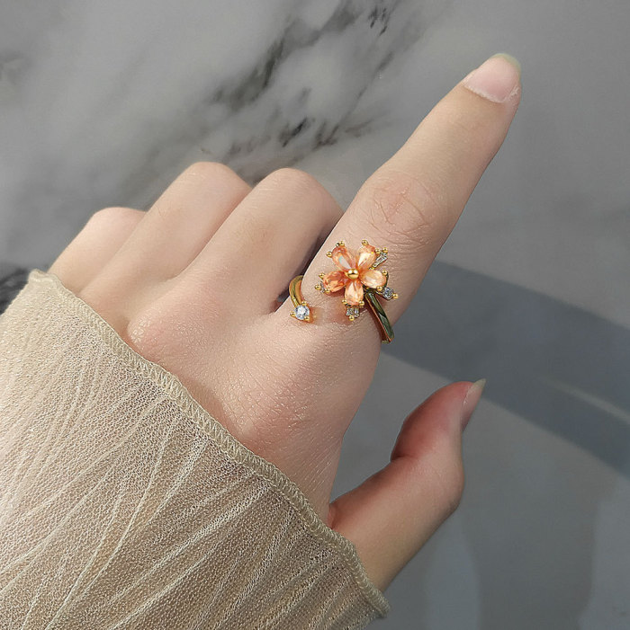 New Spring White Daisy Flower Vintage Elegant Simple Opening Rings for Women Jewelry Party Gifts