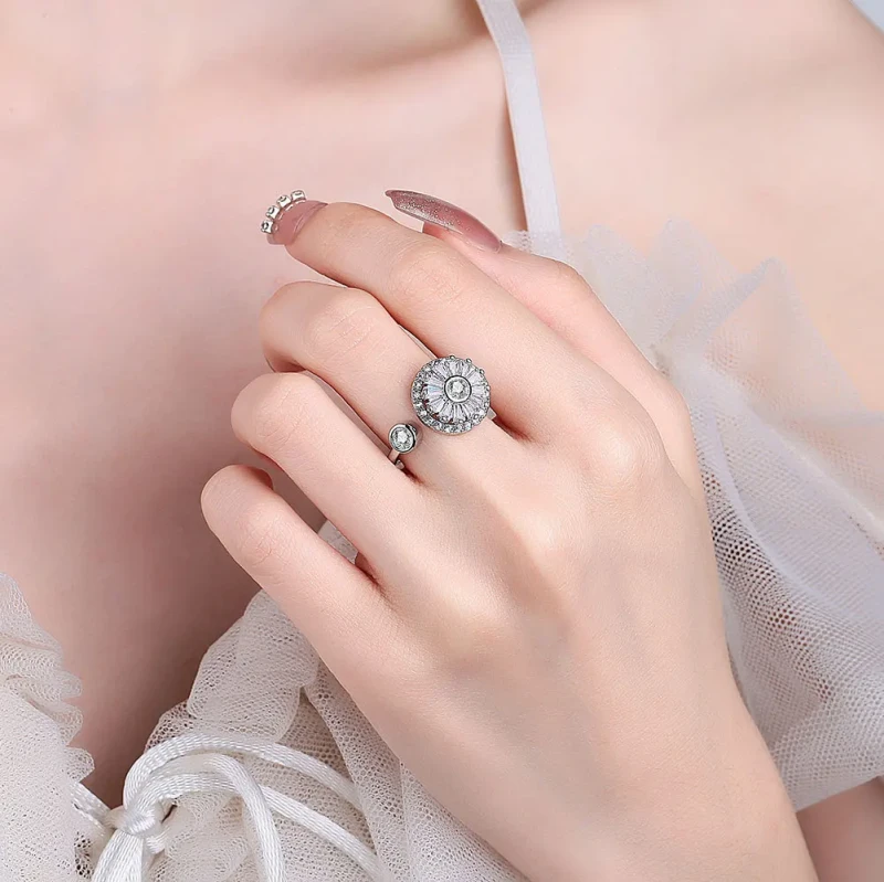 Adjusting Pressure Shiny Zircon Rotatable Flower Rings for Women Rhinestone Anxiety Relief Ring Girls