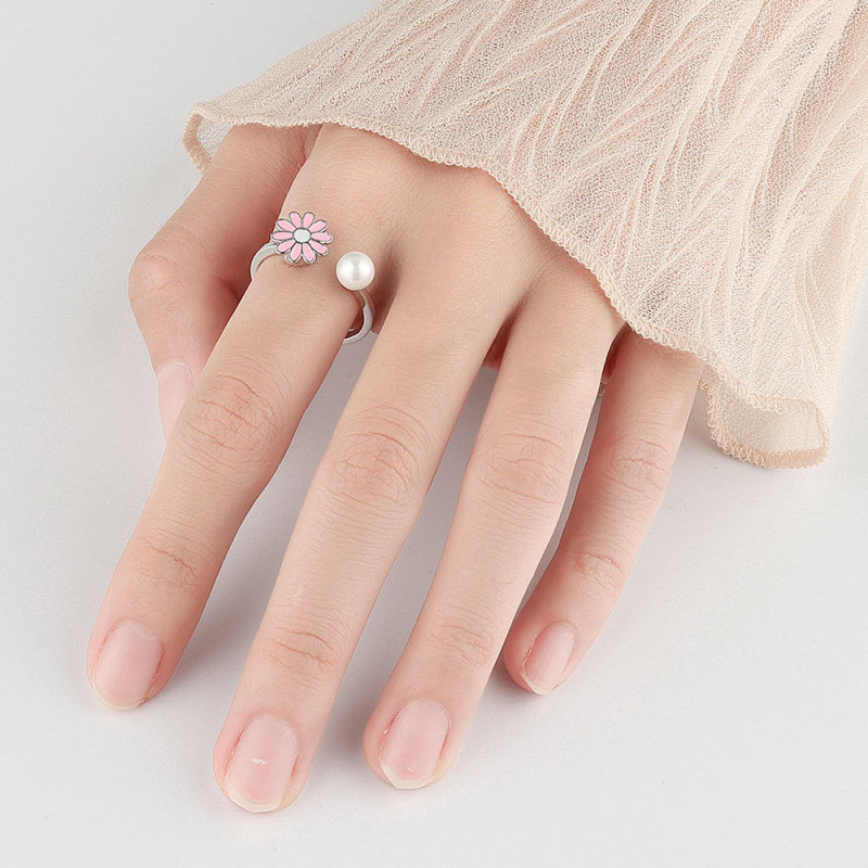 Rotatable Little Daisy Ring Peplum Flower Pearl Ring Anxiety Resistant Jewelry