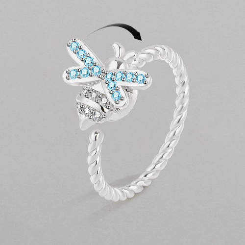 Anxiolytic Design Lovely Mini Animal Little Bee Finger Ring for Women Fashion Insect Ring Fine Jewelry