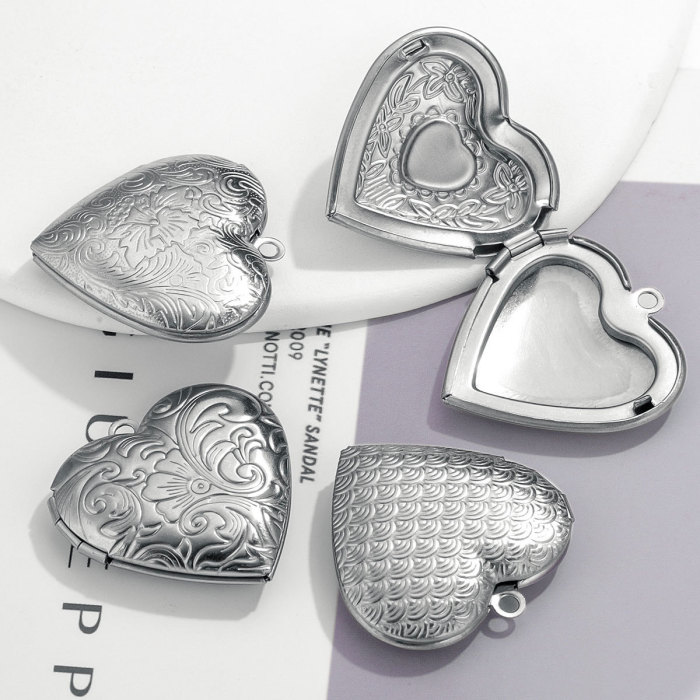 Stainless Steel Love Box Pendant Retro Relief Pattern Pendant DIY Creative Necklace Jewelry Accessory
