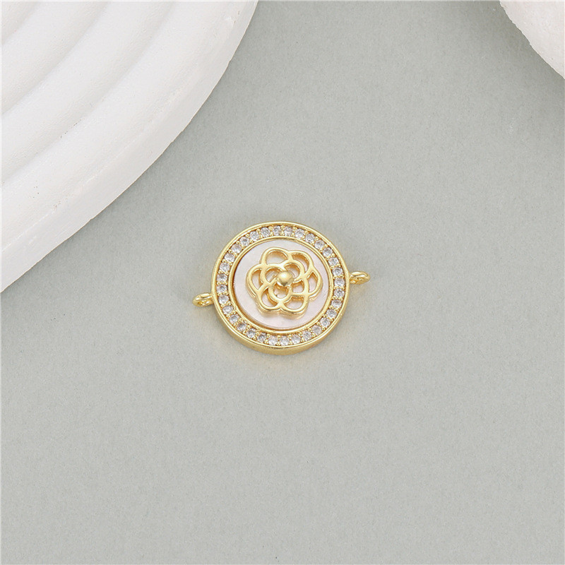 Stylish Classic Refined Chic Elegant14K Gold Plated Pendant with Natural White Shell Festival Trendy Casual Jewelry Gift