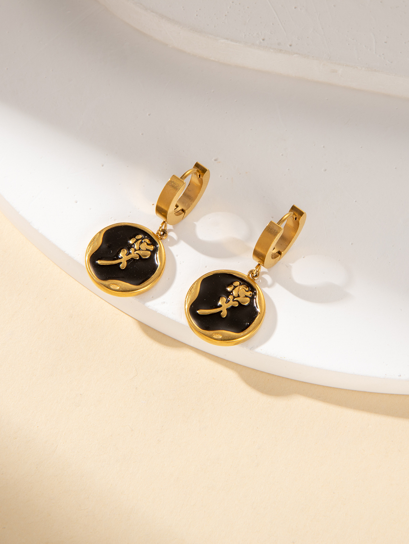 Flyfyp Trendy Rose Flower Titanium Steel Chokers Necklaces Flower Stud Earrings Sets Wedding Jewelry 216045117018