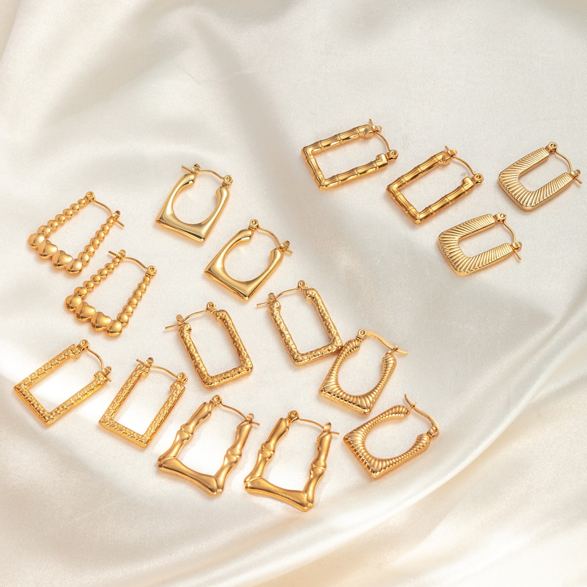 Flyfyp Stainless Steel Chunky Waterproof Hoop Earrings For Women Charm Temperament Geometric Thick Earring Jewelry 216045121569