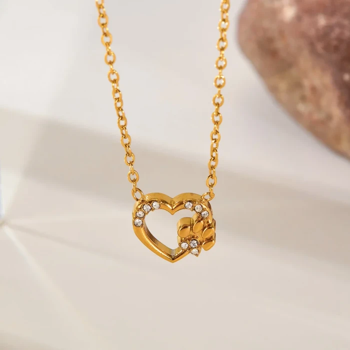 Classic Refined Chic Hypoallergenic 18K Gold Stainless Steel Necklace with Adjustable Chain Daily