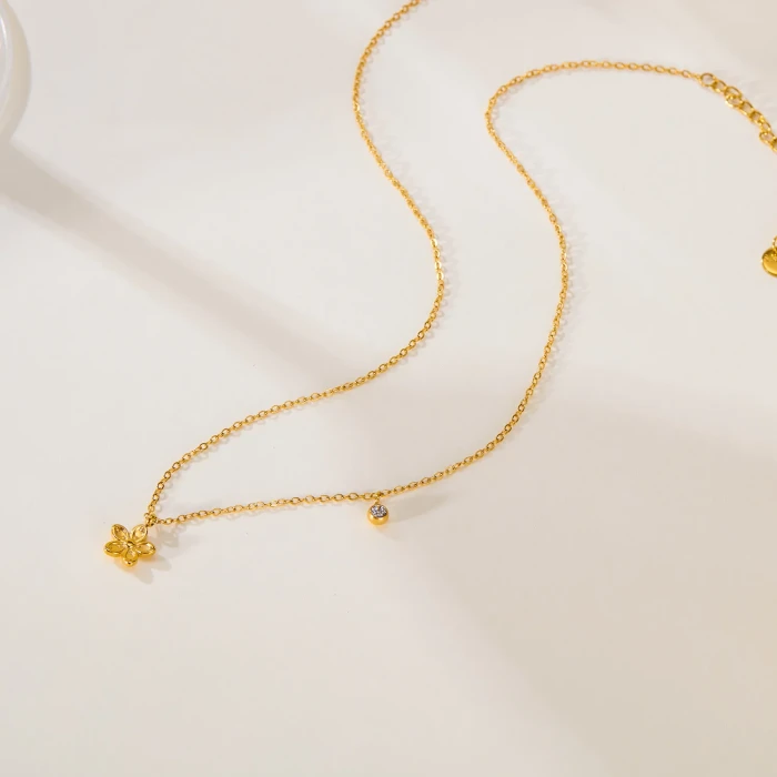 Classic Refined Chic Hypoallergenic 18K Gold Stainless Steel Necklace with Adjustable Chain Daily
