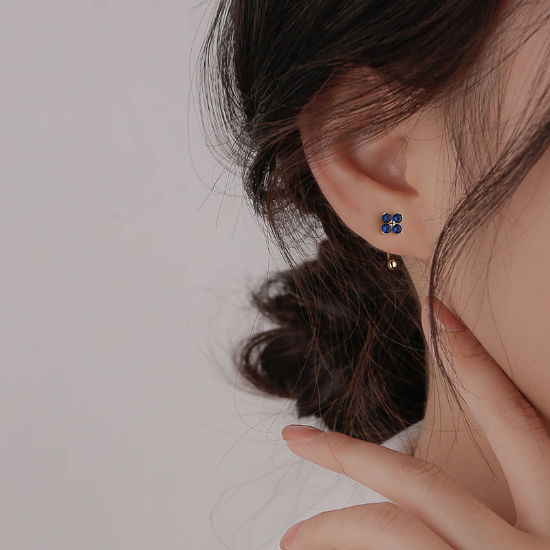 Beautiful Blue Crystal Four Leaf Clover Earrings Female Jewelry New Trendy Screw Earring