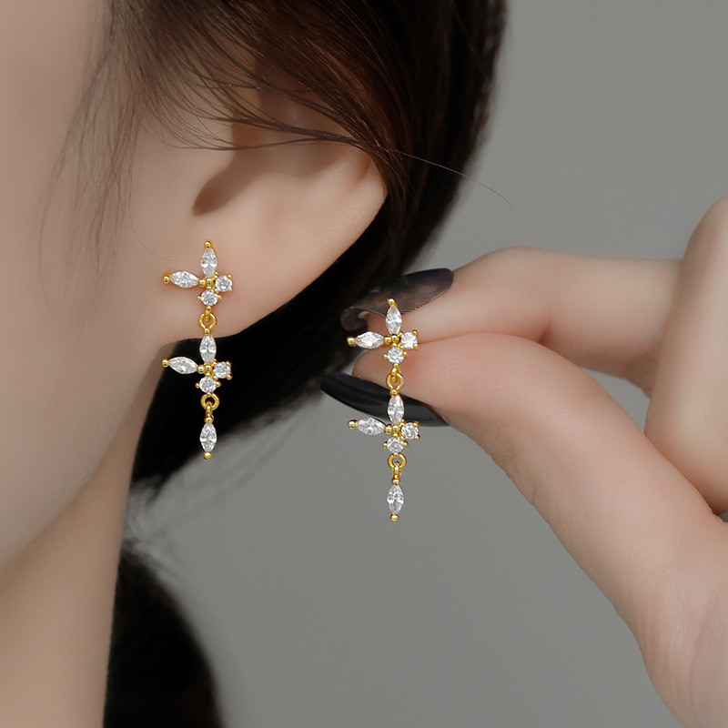Chic Gold Butterfly Chain Piercing Clips Pendientes Earring Clips Women Party Clear Fine Jewelry