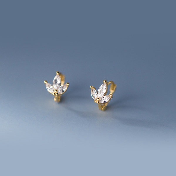 Luxury Three-petal Flower Zircon Ear Buckle Women Simple Romantic Huggies Piercing Earrings Jewelry