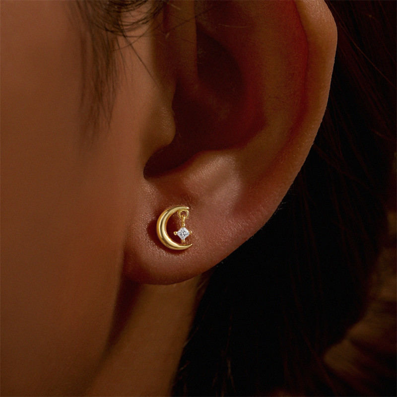 Stud Earrings for Women Triangle Conch Cartilage 18K Gold Fashion Jewelry Party Gifts Brincos