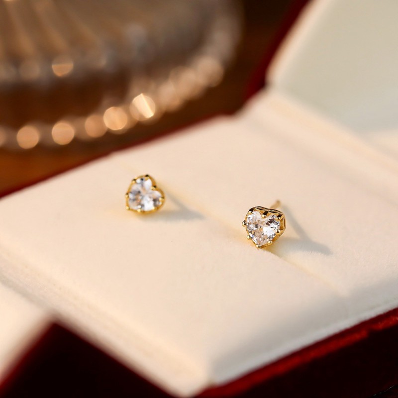 New 2014 Cute Clear Heart CZ Women Stud Earrings Trendy Party Festival Casual Jewelry Gift