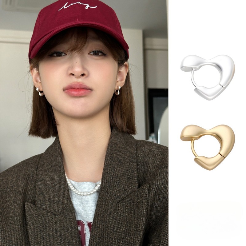 Fashion Metal Heart Hoop Earrings for Women Girls Simple Gold Silver Color Hollow Geometric Ear Buckle Party Jewelry Gift