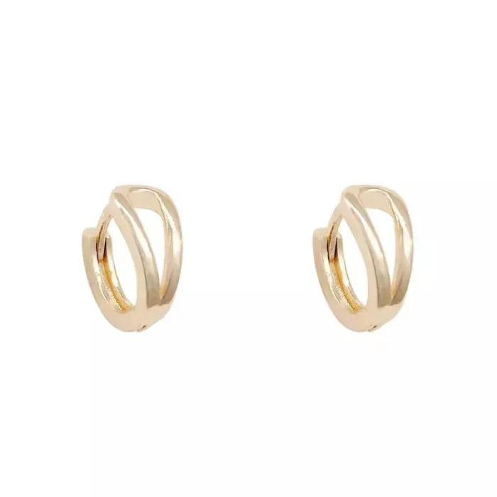 Fashion Metal Hollow Circle Temperament Ear Buckle Simple Personality Exquisite Earrings for Women Mini Hoop Earrings